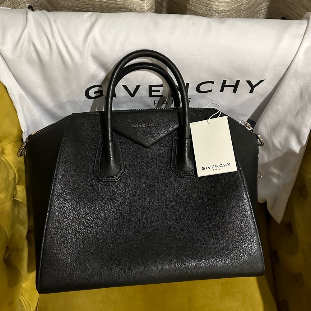 Authentic Givenchy Medium Antigona bag